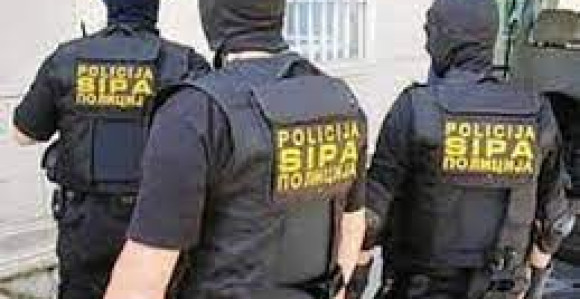 Sipa izuzela dokumentaciju iz banke u V. Kladuši