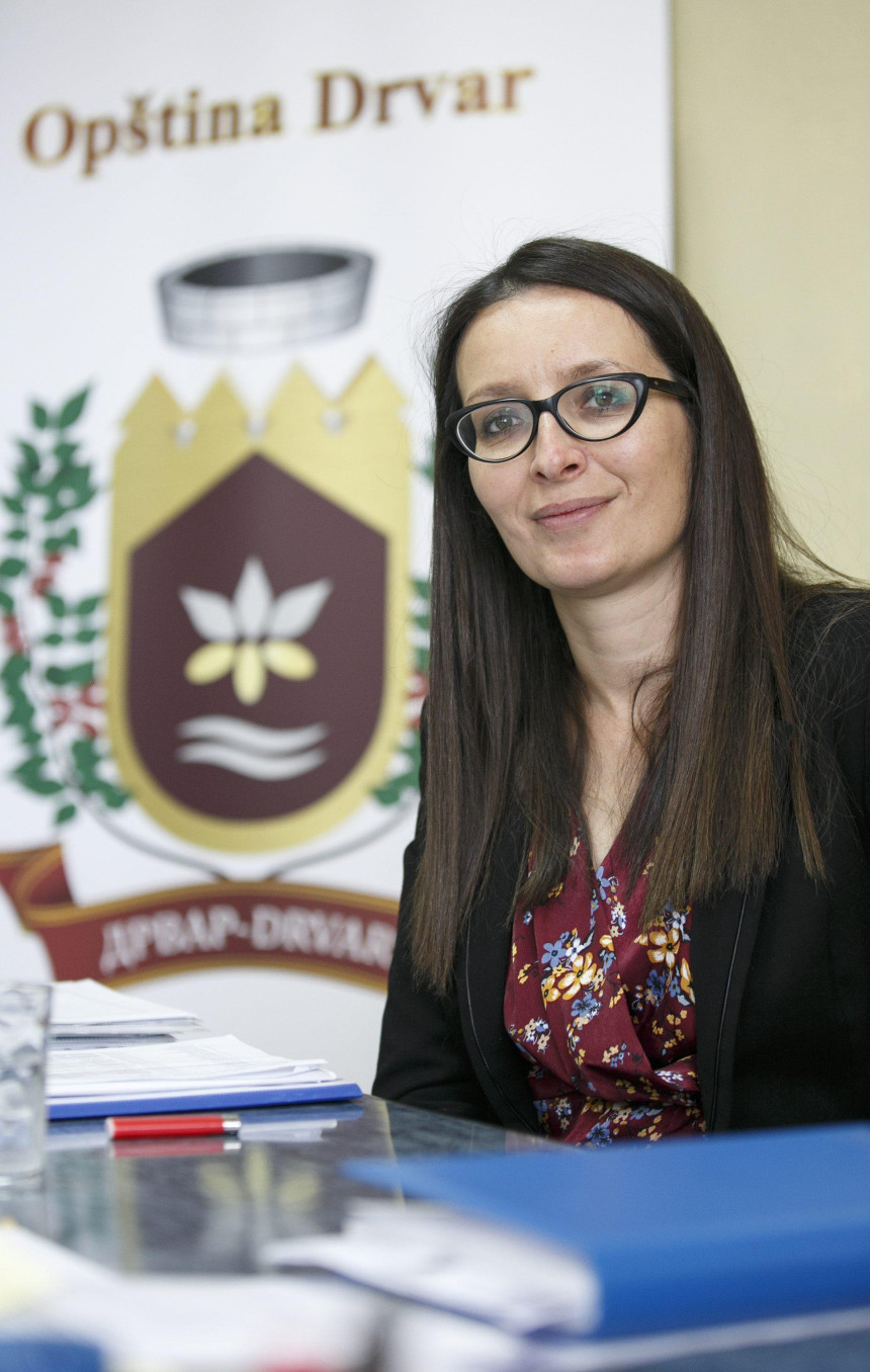 Не зна се како је начелница потрошила донацију од Србије