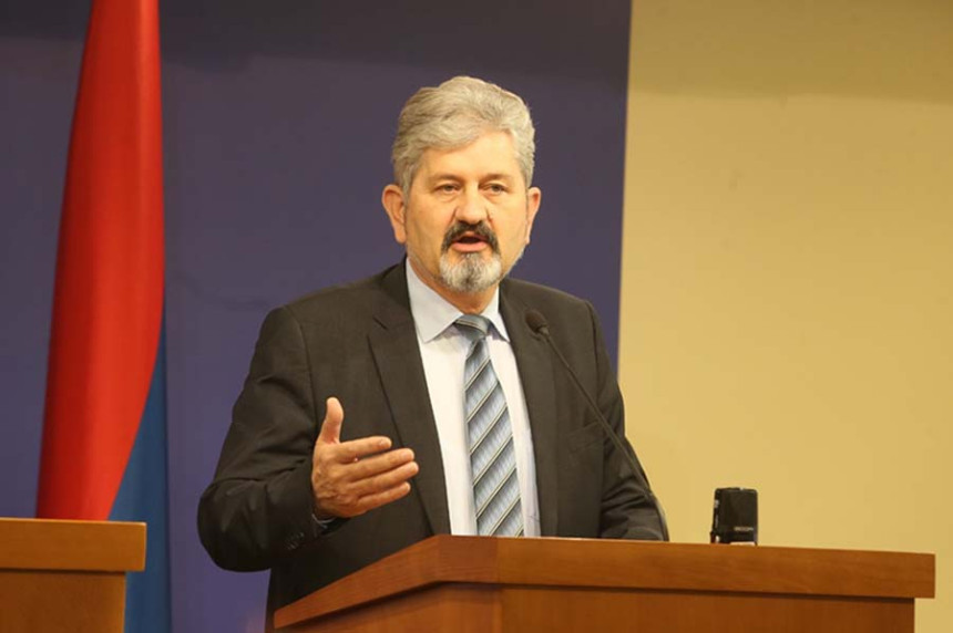 "Sada je jasno s kojim političarima je Eskobar razgovarao"