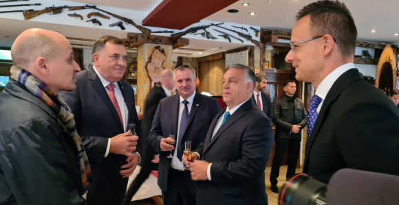 Dodik i Orban u privatnom ugostiteljskom objektu