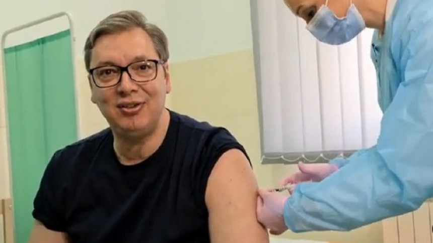 Predsjednik Srbije primio treću dozu vakcine