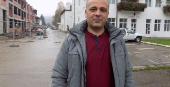 Pretučen načelnik Bratunca, privedene tri osobe