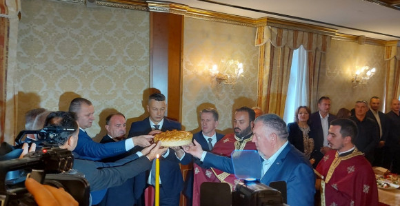 Banjaluka: DNS slavi krsnu slavu - Mitrovdan (VIDEO)