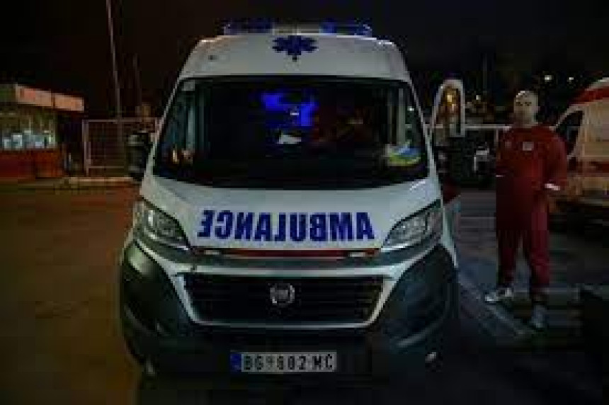 Pucnjava u Zemunu, ranjeni muškarac prevezen u UC