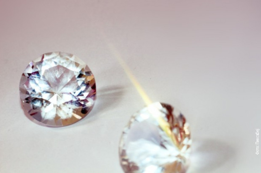 Замало бачен дијамант од 34 карата вредан два милиона долара!
