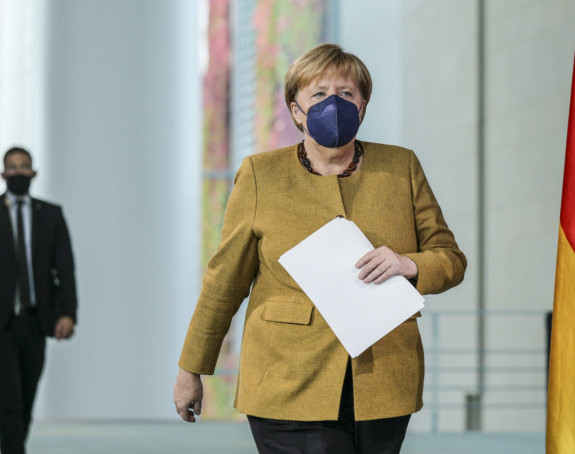 Rekordan broj zaraženih, Merkel poziva na sastanak