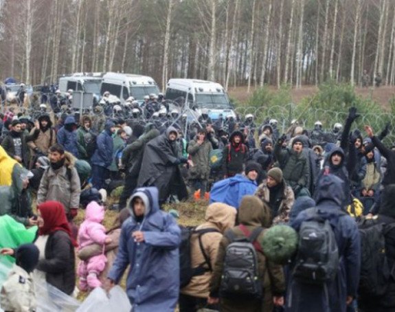 Украјина послала 8.500 полицајаца и војника на границу
