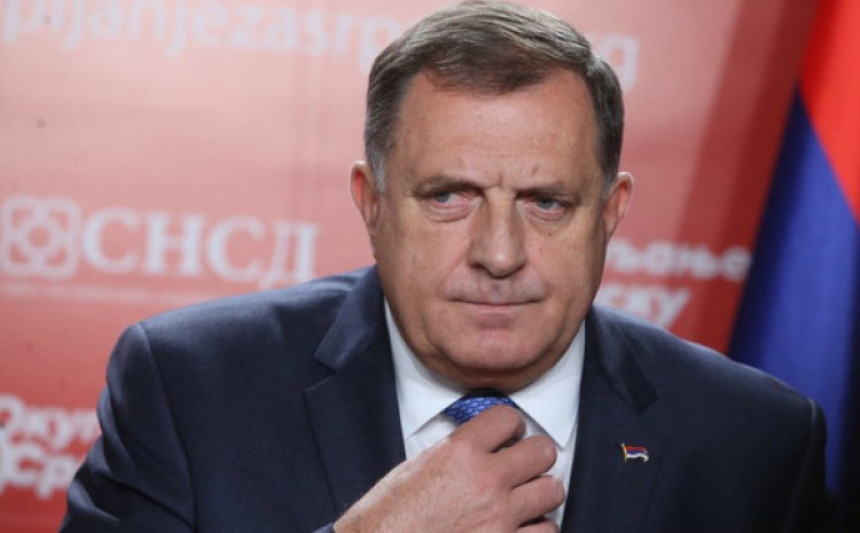 Dodik u Aušvicu: Poklanja se žrtvama Holokausta