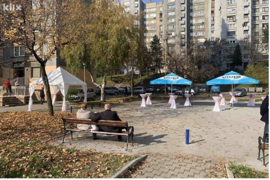 Gost na svadbi pucao, metak kod komšije završio