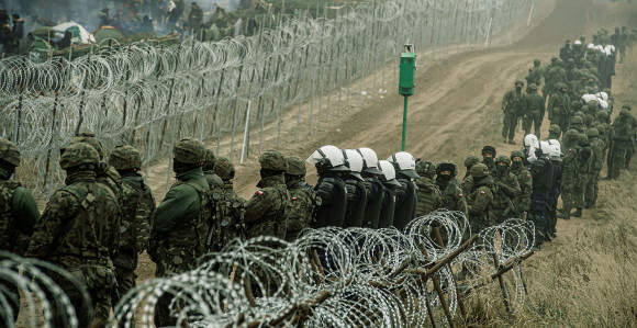 Poljska: Migranti napali kamenicama poljske policajce