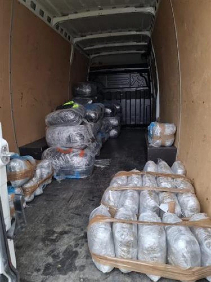 Бањалука: Полиција пронашла стотине килограма марихуане