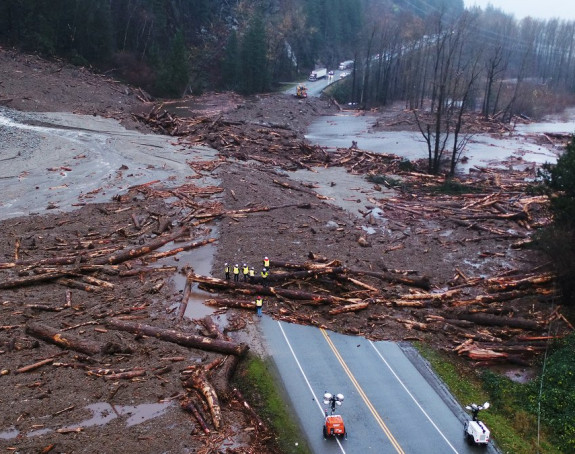 Obilna kiša, jaki vjetrovi, poplave opustošili Kanadu