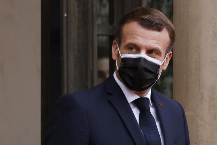Француска неће уводити локдаун за невакцинисане