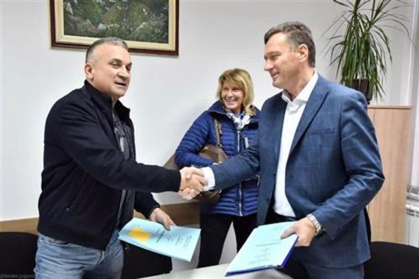 Porodici Đoković na poklon parcela na Jahorini