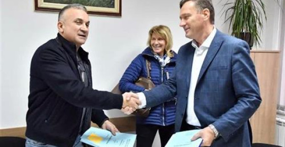 Porodici Đoković na poklon parcela na Jahorini