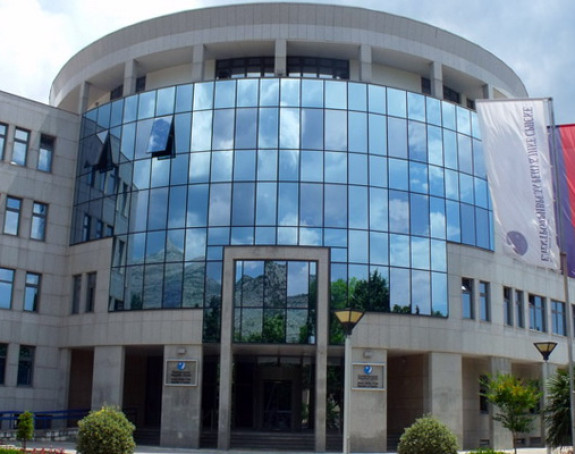 Kako "Elektroprivreda" kupuje podršku za Dodika?