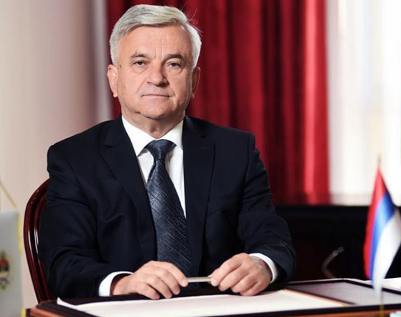 Čubrilović se povlači, mijenja ga Željka Stojičić