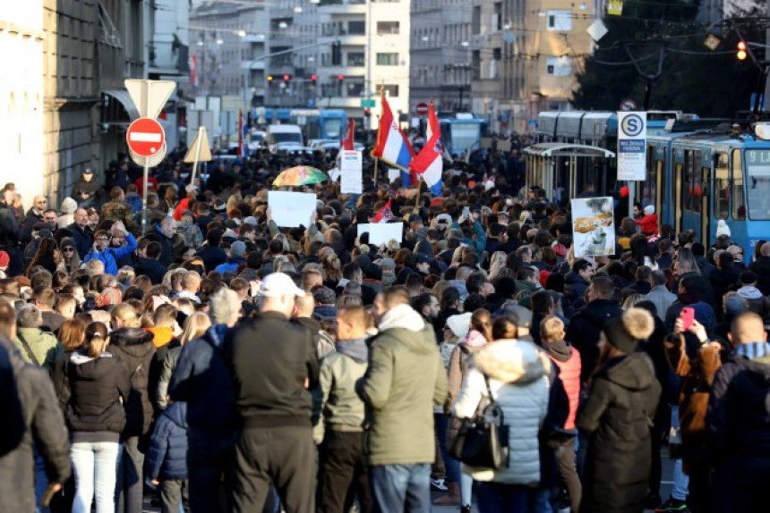 Demonstranti u Zagrebu skandirali "Lopovi, lopovi"