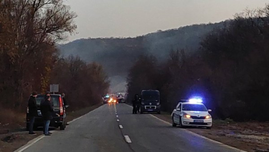 Jutros "zabranjena zona" oko fabrike u Leštanima