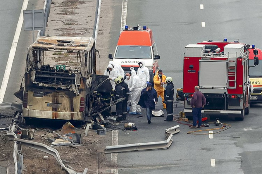 Zvanično 45 žrtva: Pronađeno tijelo djeteta u autobusu