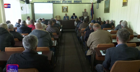 Lopare: Održan sastanak opština i firme "Fruktum"