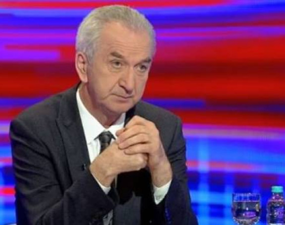 Šarović: Nismo na strani politike koja vodi u ambis