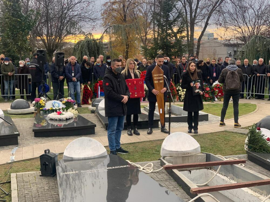 Милутин Мркоњић сахрањен у Алеји заслужних грађана