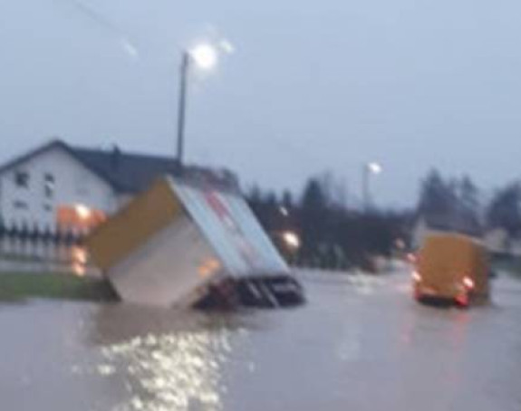 Poplave u Kiseljaku: Rijeke se izlile iz korita