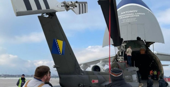 Oružanim snagama isporučeni američki vojni helikopteri