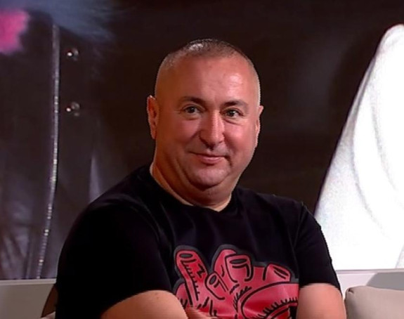 Uspela operacija: Đani sa dugom kovrdžavom kosom?!