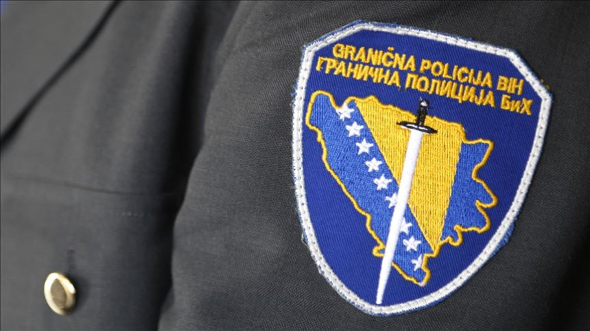 Granična policija traži neocarinjenu robu i cigarete