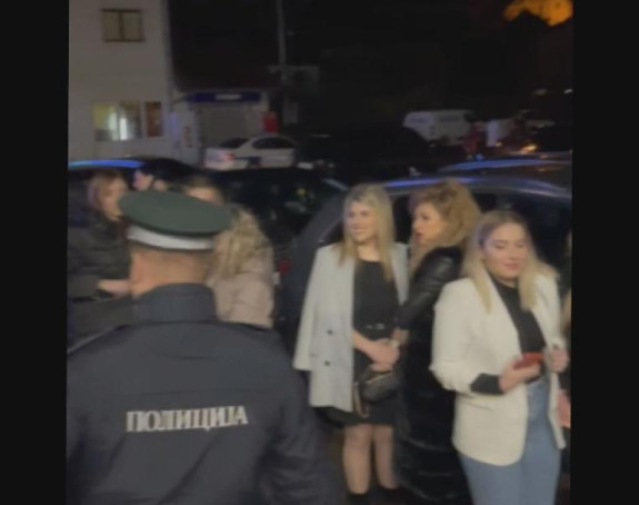 Узбуна у Добоју, прекинут наступ Слађе Алегро (ВИДЕО)
