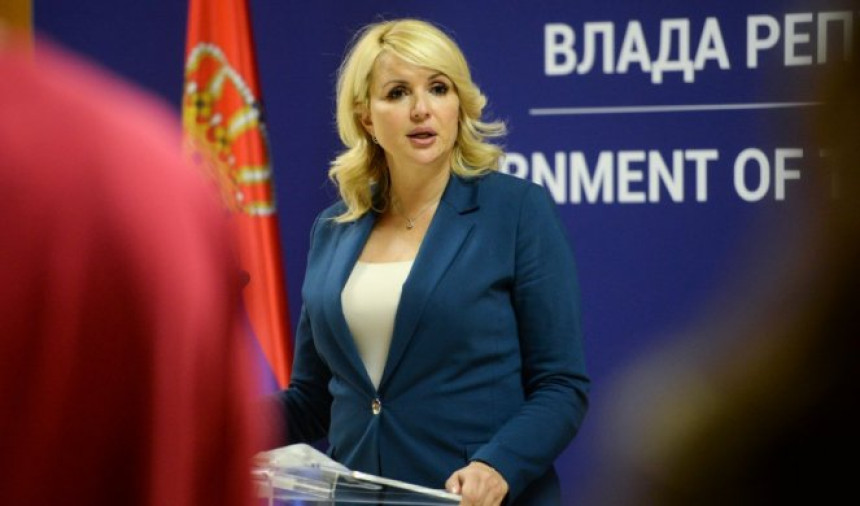 Ministarka Darija Kisić Tepavčević slomila ruku