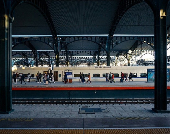 Srbin u Nemačkoj naplaćivao WC putnicima na stanici pa priveden!