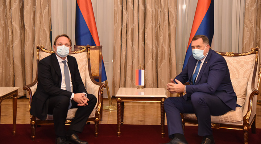 Dodik sa Varheljom dogovorio posebnu sjednicu NSRS