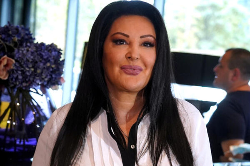Dragana Mirković pokazala deo luksuznog dvorca pred praznike!