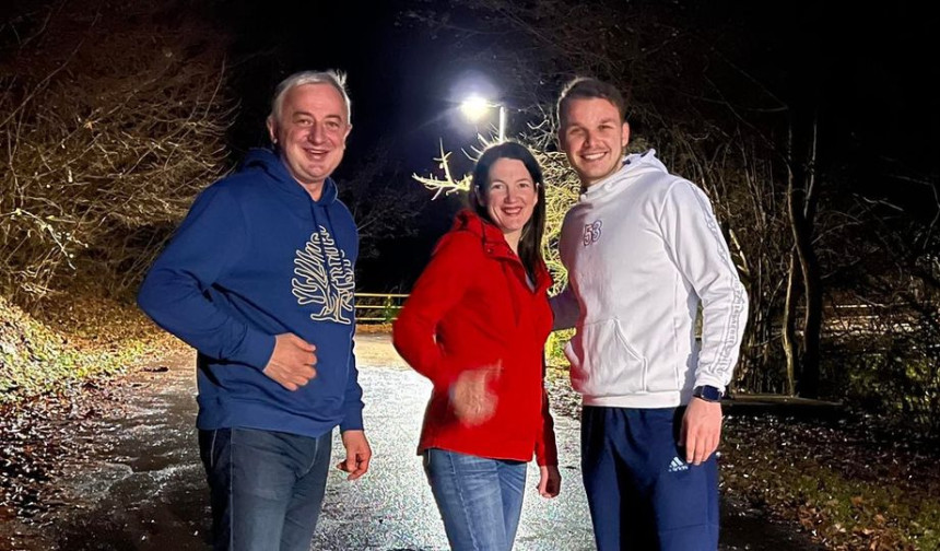 "Večernja šetnja sa mojim saborcima"