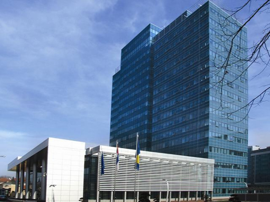 Nakon smjene Šnjegote, revizori sve oprezniji sa kritikama