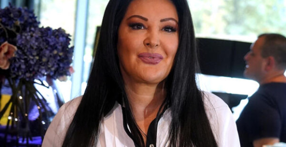 Dragana Mirković pokazala deo luksuznog dvorca pred praznike!