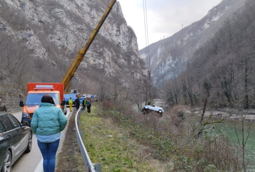 Пронађено тијело младића који је возилом упао у Врбас