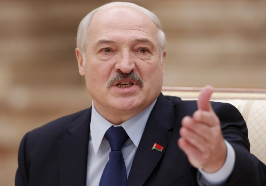 Лукашенко обец́ао дати оставку након промјене Устава
