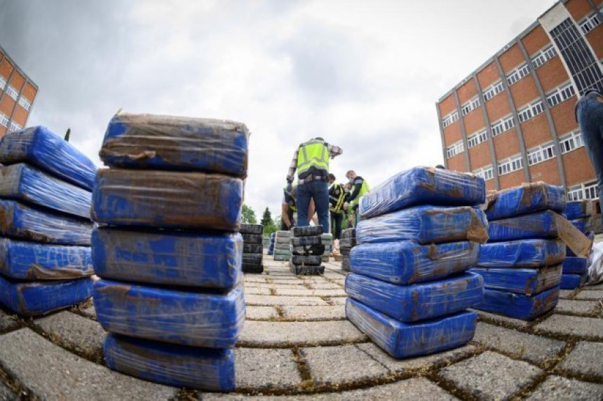 Više od tone kokaina zaplijenjeno u Francuskoj