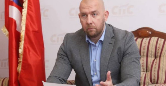 Svim penzionerima u Republici Srpskoj dati po 100 KM!