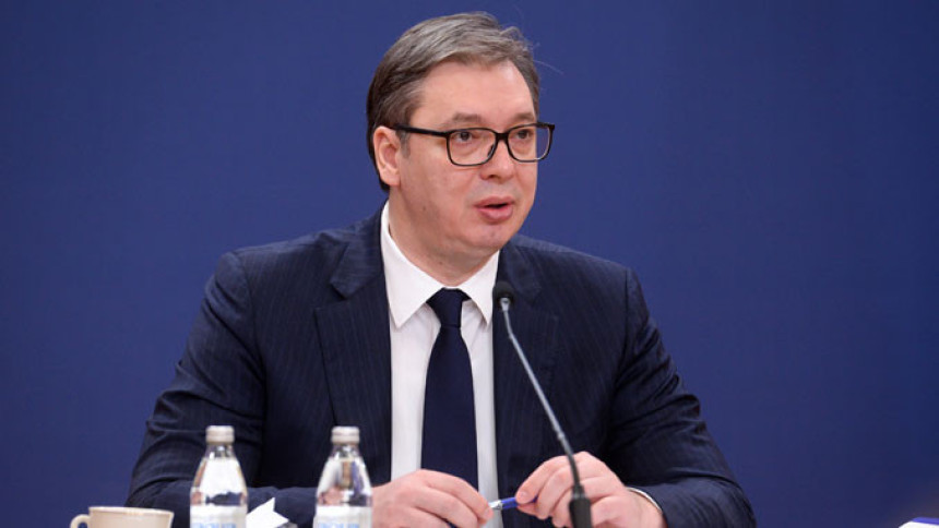 Vučić: 100 evra - pomoć mladima do 1. februara