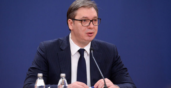 Vučić: 100 evra - pomoć mladima do 1. februara