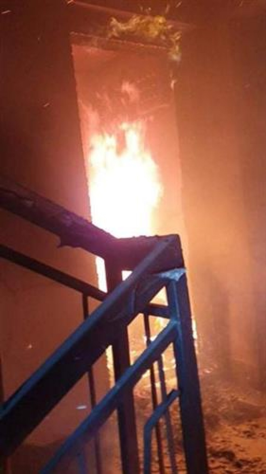 Ужас у Братунцу: Двије особе страдале у пожару