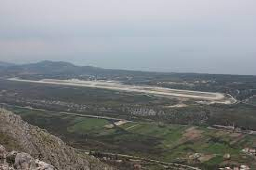 Avion iz Brisela hitno sletio u Dubrovnik