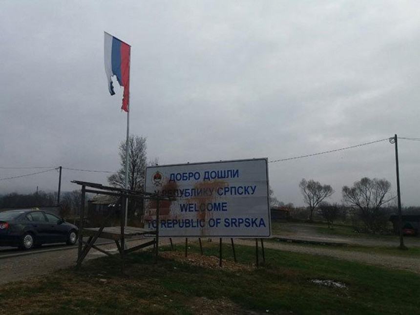 Paljenje zastave ne doprinosi suživotu, ni miru