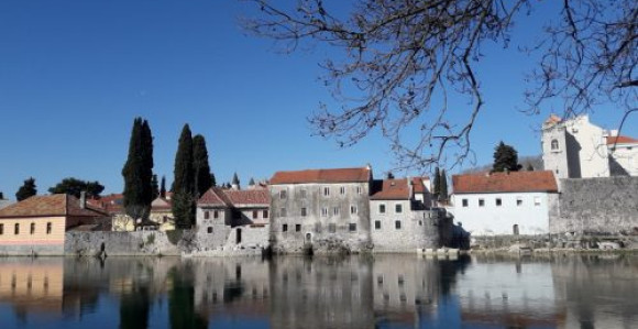 Danas sunčano, poslije podne su moguće promjene