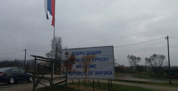 Paljenje zastave ne doprinosi suživotu, ni miru